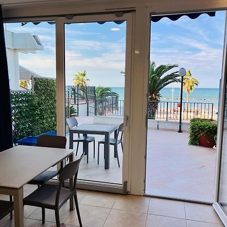 Residence Sei Delfini Termoli Esterno foto